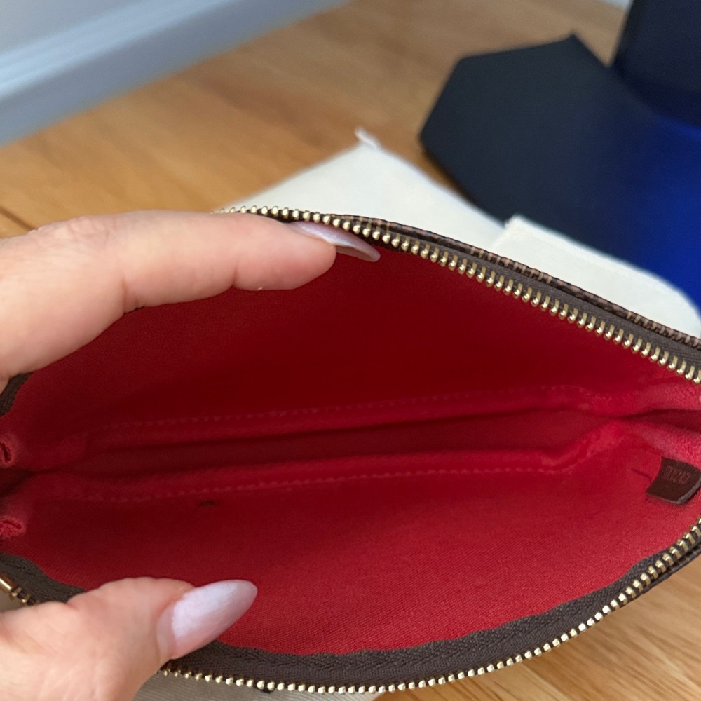 Louis Vuitton Damier bucket pochette Pouch - Picture 3 of 10